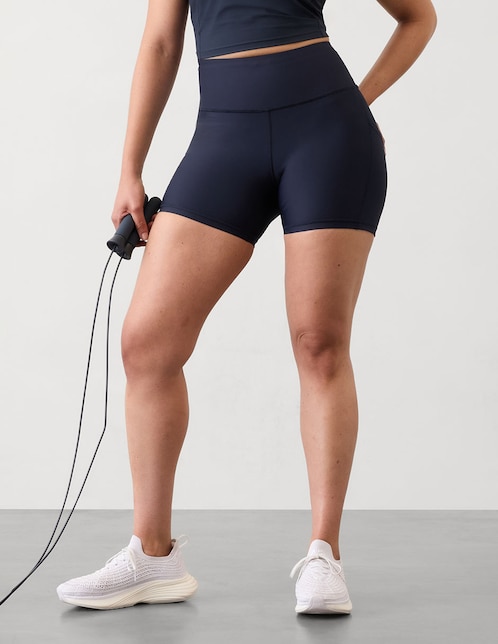 Short con bolsa Athleta para entrenamiento mujer