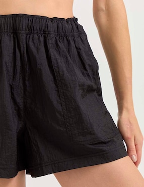 Short con bolsillos Athleta para entrenamiento mujer